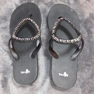 Sanuk Flip Flops